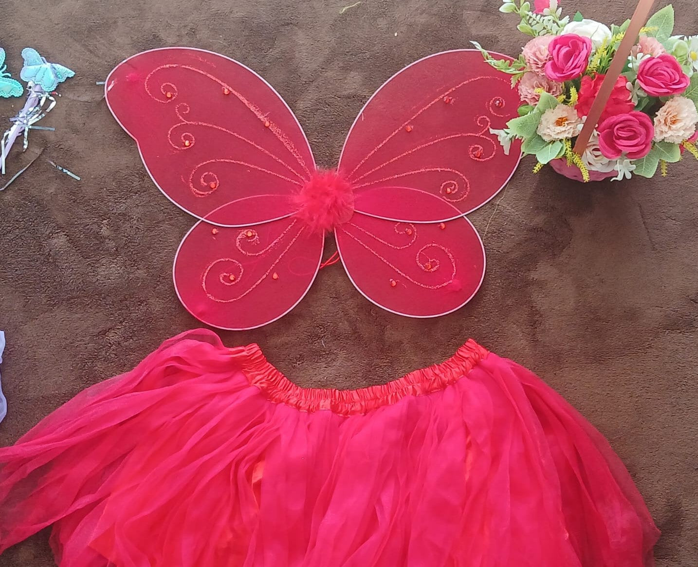 Deslumbrante Conjunto de Tutú y Alas de Mariposa Rojo - ¡Magia Escarlata en el Aire!